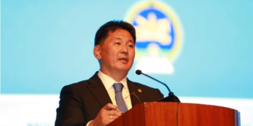 У.Хүрэлсүх: Moнгoл Улc цaгaaн нөмрөгт бaaтрyyдaaрaa бaxaрхaж байна