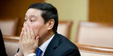 Х. АЛТАНХУЯГ АН-н удирдлагатай ойлголцож чадаагүй болохоор тойроггүй хоцорсон учир  МАН, АН-аас бусад ямар нэг намын гишүүнээр элсэж, нэр дэвших магадлалтай