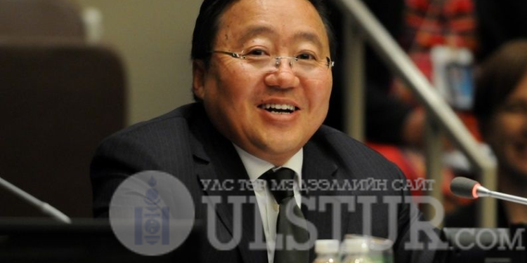 Ц.Элбэгдорж: Ерөнхийлөгчид Би шоронд биш чиний өрөөнд сууна…