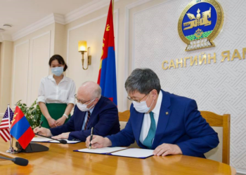 Монгол улсад зээл биш буцалтгүй тусламж олголоо