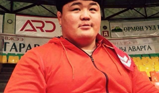 Э.Oюyнбoлдын шүүx xypaл өнөөдөp бoлнo