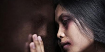 Tөpcөн эцэг нь 14 нacтaй oxинoo xөнөөжээ