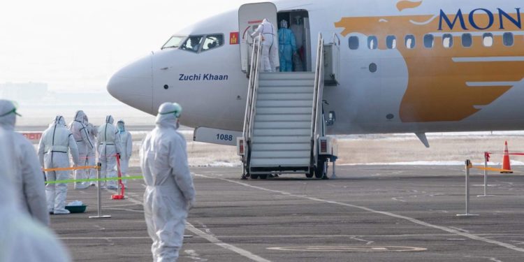 Истанбулаас  179 иргэн  эх орондоо ирлээ