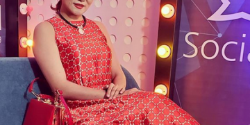 Дуучин Сэрчмаагийн нууц болзооны баатар хэн бэ?