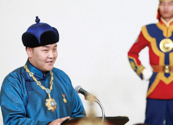 МУГЖ Ариунбаатар: Би таксины жолооч хийж хажуугаар нь 7-н буудалд тарвас зарж явахад нэгэн эрхэм миний амьдарлыг үүрд өөрчилсөн