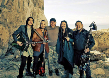 HU-гийн загалмайлсан эцэг дэлхийн шилдэг продюссер болжээ