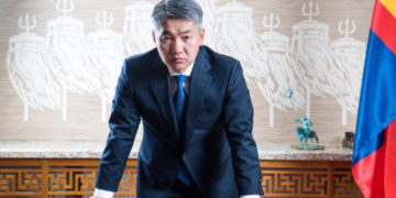 Сайд ч үгүй, гишүүн ч үгүй хоцорсон Ж.Энхбаяр дарга болохоор зүтгэж эхэлжээ