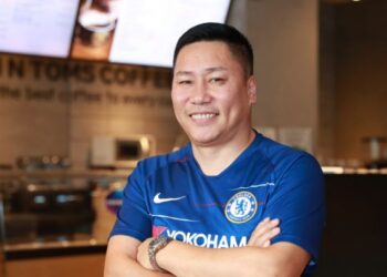 Д.Энхбаяр: 4000 гаруй кинонд дуу оруулжээ. 80 саяын уналт нэвтрүүлгийг чи хөтлөх юм байна гэж надад санал тавьсан