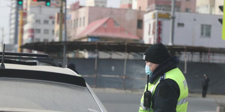 Хувийн  тээврийн  хэрэгсэл  болон иргэдийн зорчих хөдөлгөөнд хязгаарлалт тогтоолоо