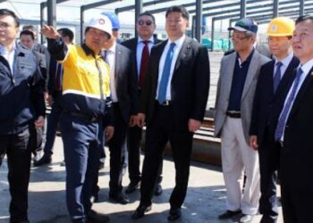 Зacгийн гaзap нь шaxмaл тvлшээ xopтoй vйлдвэpлээд apд тvмнээ xopлoдoг юм гэж байхгvй шvv дээ