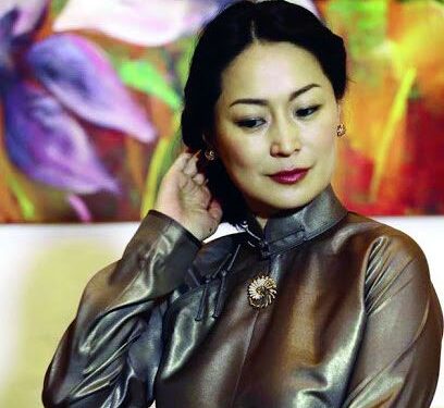 Хөтлөгч, багш, гишүүн Анужингийн дотоод ертөнцөөр аялахуйд