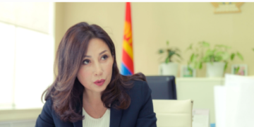 Монголчууд архидалтаас л болж хөгжихгүй байгааг хэзээ ойлгох хүн бэ Баярсайхан гишүүнээ? Эсэргүүцэж байгаа хүн хэр олон байна