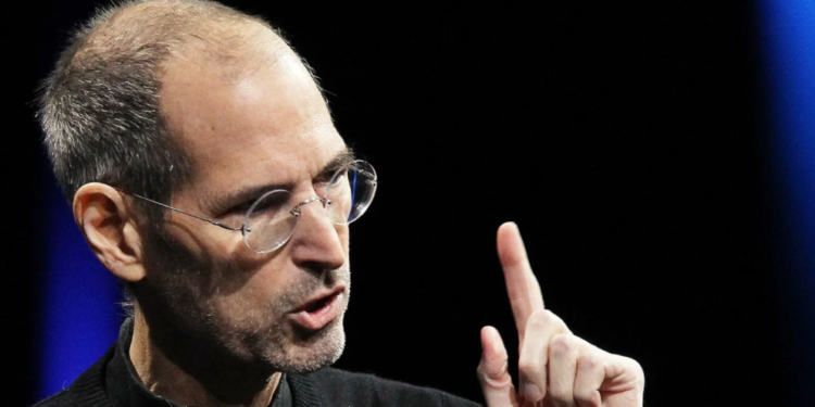 Apple-н үндэслэгч Стив Жобс: Би бизнесийн оргил дээр гарч чадсан. Хувийн амьдрал маань жаргалтай байгаагүйг хожимдож ойлголоо