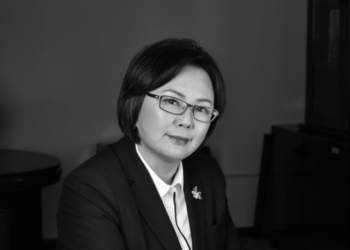 ЭРГҮҮЛЭН ТАТАГДАХ АНХНЫ ГИШҮҮНЭЭР С.ОДОНТУЯА ТОДРОХ УУ?