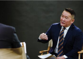 Ерөнхийлөгчийн Оффшор дахь мөнгийг Монгол банкаар дамжуулан иргэдэд тараах саналыг дэмжиж байгаа нь түгээ