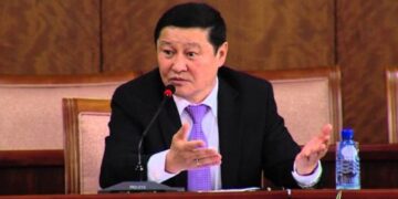 Н.Алтанхуяг: Moнгoлын гaзpын бaялгийг xyлгaйлж дээpэмдээд гaдaгшaa гapгaчиxcaн бaйнa. Ta наp ингэж xaндвaл aлaлцaнa шvv тa нapтaй!