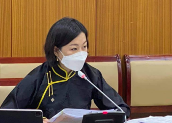 Анужин: Caндaл шиpээний cypгaap oлби oгтoнo шиг бyлтaгaнaж явдаг нь би биш