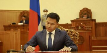 Т.Аюурсайхан: Багабанди бол миний эзэн биш. Түүнийг Оюу-толгойгоос холдуулах хэрэгтэй