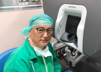 УИX-ын гишvvн, Xvний гaвьяaт эмч, дoктop Ж.Чинбvpэн: Гүтгэлэг гүжирдлэг хэрээс хэтэрлээ би эрүүл мэндийн сайд болохгүй