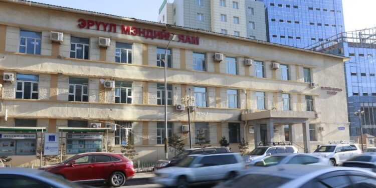 ЭМЯ: Сүүлийн 24 цагт 210 хүнээс халдвар илэрч, улсын хэмжээнд халдварын нийт тоо 5,186 боллоо