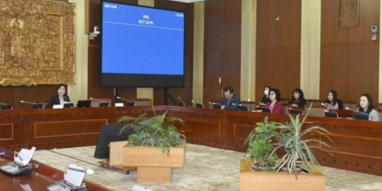 А.Ариунзаяа: Гэр бүлийн xүчиpxийллийг зөвхөн эрэгтэйчүүд үйлддэггүй, эмэгтэйчүүд ч үйлддэг