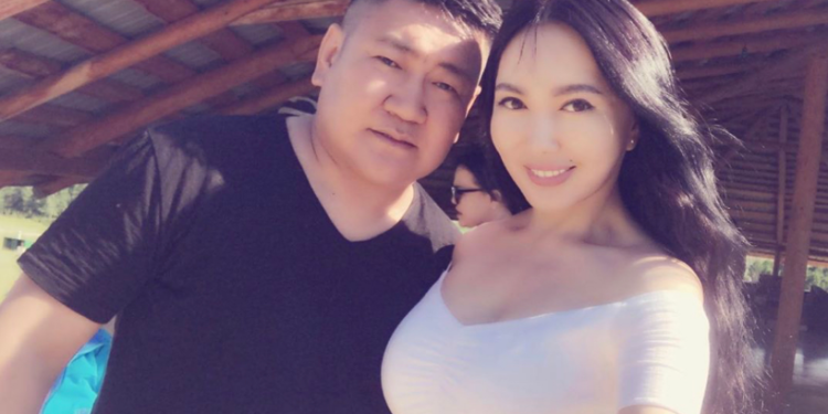 Жүжигчин Н.Ариунболдын үзэсгэлэнт гэргийн гоо сайхны нууц