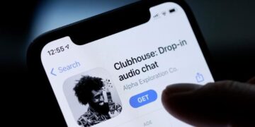 ‘Clubhouse’-ийн ‘Чихэрлэг’ өрөөний залуус сог.туурсан үедээ нэгийгээ хут.галж гэмтээсэн үү?