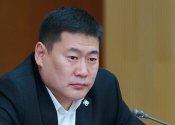 Л.Оюун-Эрдэнэ: Эцсийн мөчөө хүртэл эдийн засаг нээлттэй байхын төлөө зогсоно…Гэхдээ би эмч биш учраас шинжлэх ухааны дээгүүр алхах эрх байхгүй