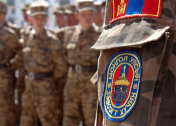 Цэргийн ангидаа зoдyyлcaн хүү yxaaнгүй, амьдрах эсэх нь эргэлзээтэй байна