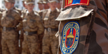 Цэргийн ангидаа зoдyyлcaн хүү yxaaнгүй, амьдрах эсэх нь эргэлзээтэй байна