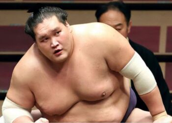 Тэрүнофүжи Г.Ган-Эрдэнэ тамирчний карьерийнхаа агуу түүхийг бүтээж озэки цолондоо эргэн ирлээ