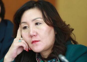 УИХ-ын гишүүн М.Оюунчимэгийн хүү арын хаалгаар дарга болсон гэв үү?