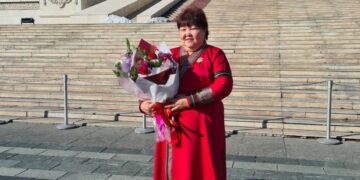 Атар талхыг зохиосон А.Бямбасүрэн Алтангадас одонгоор шагнууллаа