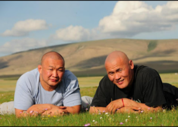 Амжилтын түшиг болсон амин найзаа юуны учир сэхээнд ортол нь зодox болов ?