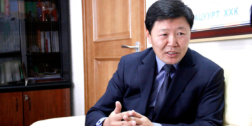 Л.Чинбат: Манай улсад шударгаар хөдөлмөрлөж, ажиллаж амьдрахад үнэхээр хэцүү болжээ, туйлдаж байна