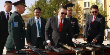 Ерөнхийлөгч Х.Баттулга МАН-ыг тараах тухай захирамж гаргагчихаад ‘ЗХЖШ’-т яаралтай очиж хаалттай уулзалт хийсэн нь ямар учиртай вэ?