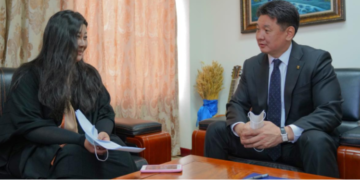 У.ХҮРЭЛСҮХ: Надад хоёрхон сонголт байсан