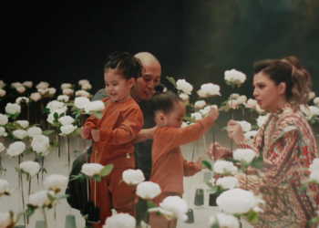 Rokit Bay эхнэр Анугийн хамт хүүхдүүддээ зориулж шинэ уран бүтээл гаргажээ