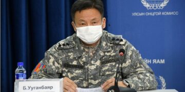 Ерөнхийлөгч Х.Баттулга ОБЕГ-ын дэд дарга Б.Ууганбаярт генерал цол хүртээлээ