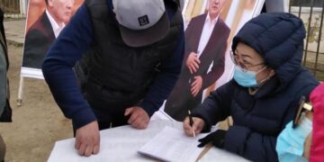 Иргэд Н.Алтанхуяг, С.Ганбаатар нарыг “ЭРГҮҮЛЭН ТАТАХ“ гарын үсэг цуглyyлж эхэлжээ