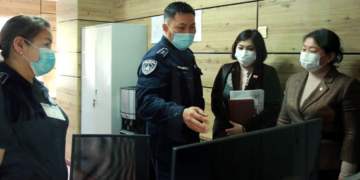 НИТХ-ын дэргэдэх Эмэгтэйчүүдийн зөвлөлийн гишүүд түр хамгаалах болон нэг цэгийн үйлчилгээний үйл ажиллагаатай танилцлаа