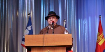 Женко С.Эрдэнэ лүү өндөг шидэж, чулуу модоор цохих үүрэг өгсөн гэв үү?