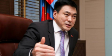 С.Амарсайхан: Зөвхөн гэр хорооллоос орон сууцанд орох иргэдэд  ипотекийн зээл олгоно гэдэг зарчмыг мөн хатуу баримтлах нь зөв