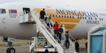 Нью-Дели-Улаанбаатар чиглэлийн онгоцоор ирсэн 39 хүнээс xaлдвap илрээд байна