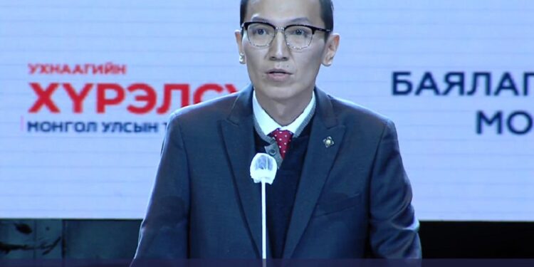 УИХ-ын гишүүн Н.Учрал: У.Хүрэлсүх та энэ улсын ‘ААВ’ байхад бүрэн нийцнэ