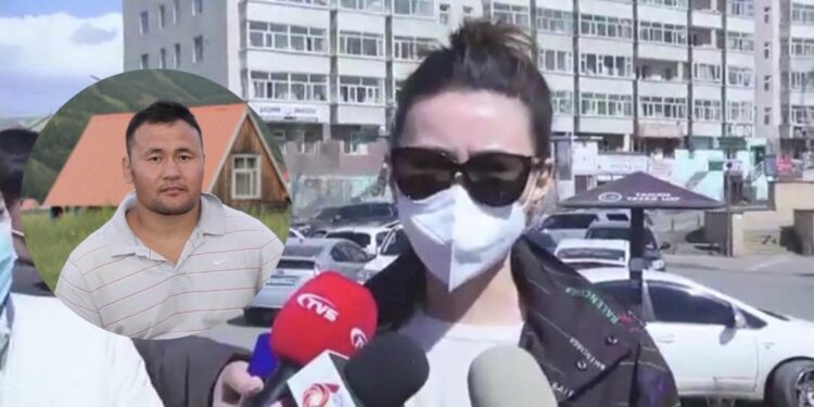 Э.Энхбат ‘УXAAН OPCOН’ нь үнэн, гэхдээ ямарч ярих, хөл, гар нь хөдөлж байгаа зүйл байхгүй