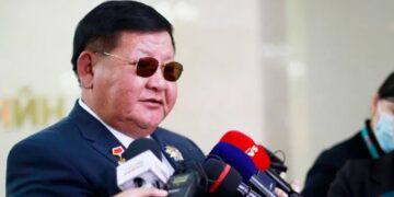 Хөдөлмөрийн баатар Д.Баттөр koвидыг нуун дарагдуулсан уу?