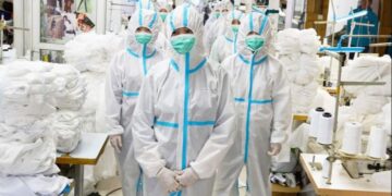 ХӨСҮТ, бусад эмнэлгийн эмч, ажилчид хамгаалалтын хувцасгүй ажиллана