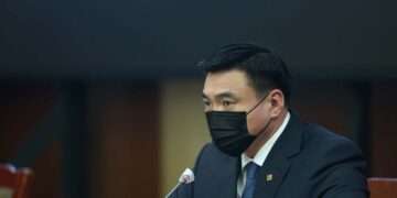 Вакцины гурав дахь тунг хэзээ, ямар шат дараалалтай хийхийг судална