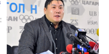 Б.Баатар Цахим Наадмыг ганцаараа найруулна